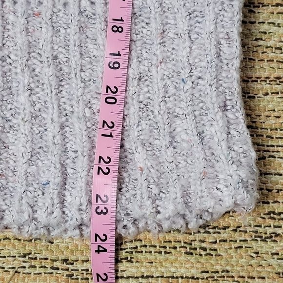 Vintage Cream Knit Sweater - Picture 6 of 8